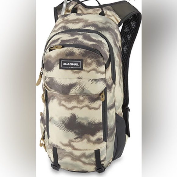 SYNCLINE 16L HYDRATION PACK | NEW - Picture 3 of 3